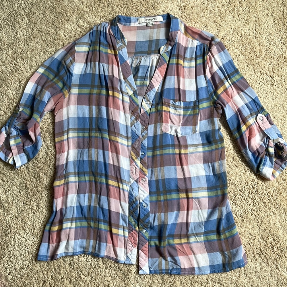 Cute forever 21•Pastel plaid top